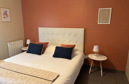 La Demi - Lune Bed & Breakfast | Demeure & Dépendance - Chambres d'hôtes depuis 2012