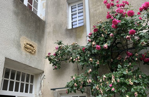 Framont House | Demeure de la tour ronde