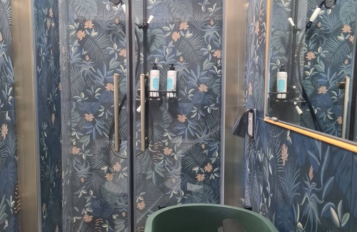 Thieux House | Demeure du saule Madame