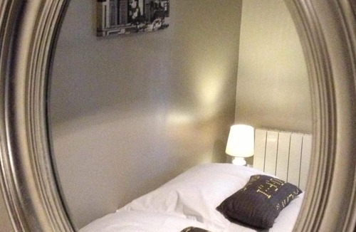 La Demi - Lune Bed & Breakfast | Demeure et Dependance