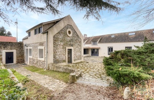 Arbonne-la-Foret Villa | Demeure Saga - Luxury and Forest