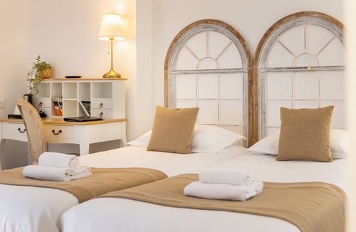 Dinan Hotel | Demeures & Châteaux - Hôtel de la porte Saint-Malo - DINAN