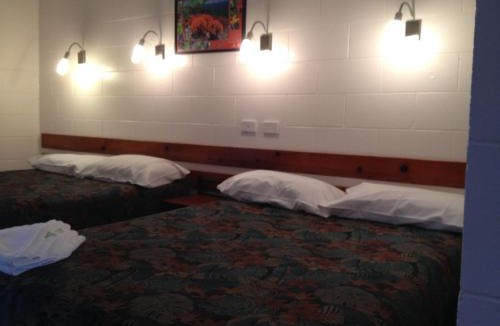 Mossman Hotel | Demi View Motel