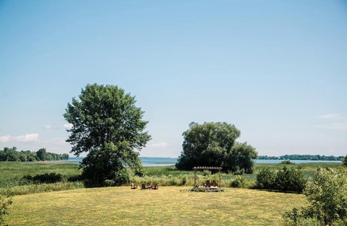 Milford House | Demilune Lodge - Serene cabin with hot tub