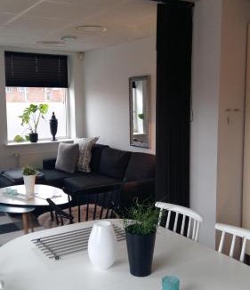 Bindslev House | Den Skaldede Kok Guesthouse