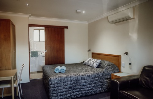 Denman Hotel | Denman Motor Inn