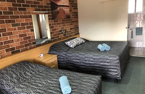 Denman Hotel | Denman Motor Inn