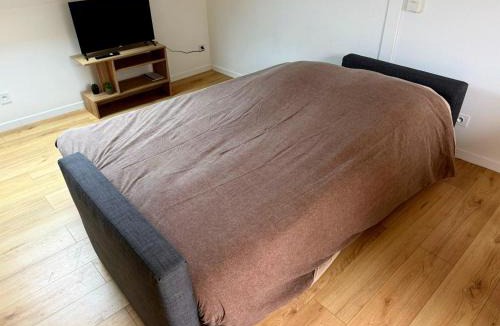 Caudry Apartment | Dentelle