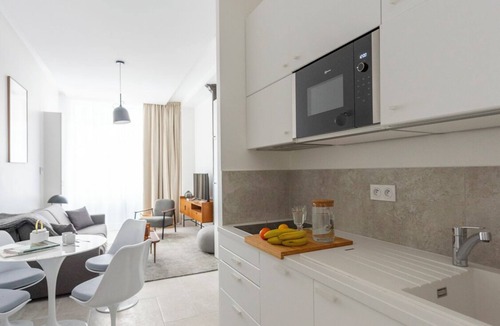 Arsenal Apartment | Denver, 1BR/1BA, 4 people