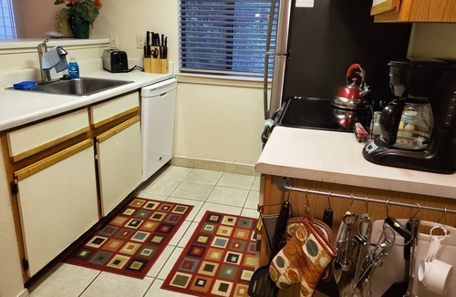 Greenwood Village Condo | Denver/DTC Executive Corp Long/Short Term Stay Entire Condo