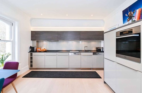 Thamesfield Apartment | Deodar Road | Pro-Managed