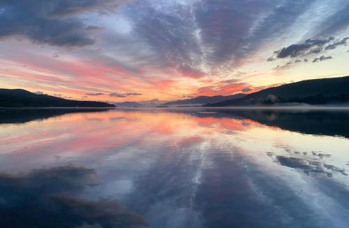 Lake George Hotel | Depe Dene Lakeside Resort