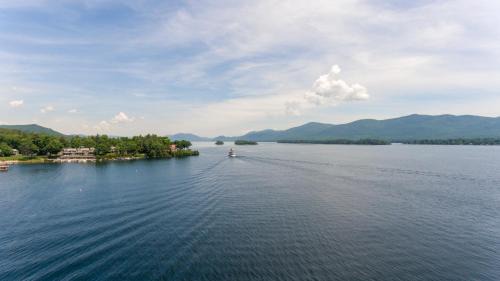 Lake George Hotel | Depe Dene Lakeside Resort