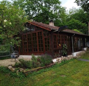 Saint-Vallier Bed & Breakfast | Dependance du Moulin Galuzot