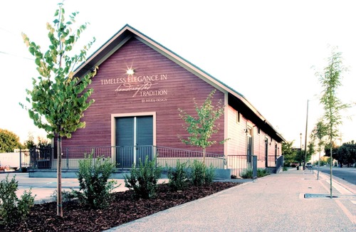 Logan Apartment | Depot Flat - Kitchenette, 2 Queen Murphy Beds, Large Sitting Area