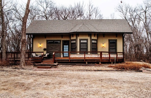 Salina House | Depot Nestled in the Woods