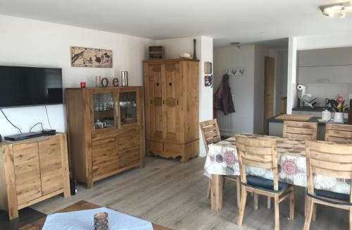 Saint-Pierre-de-Clages Apartment | Derborence centre 3 pièces 75 m2 piscine balcons