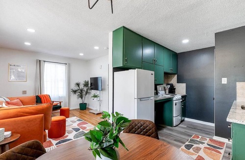 Derby Apartment | Derby Delight - Cozy King - Near Park!