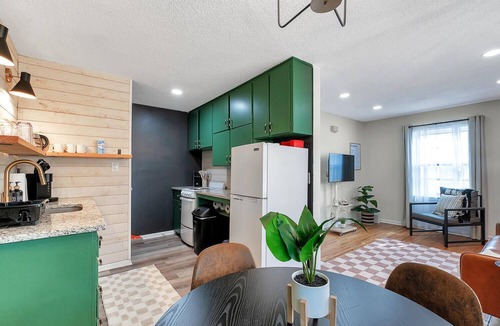 Derby House | Derby Dream! Cozy King - near Park