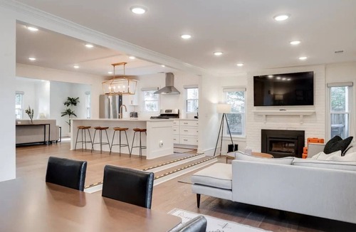 Rockcreek Lexington Road House | Derby Favorite! Spacious 4BR Near Churchill Downs
