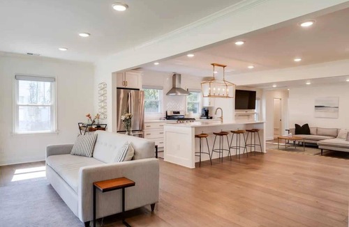 Rockcreek Lexington Road House | Derby Favorite! Spacious 4BR Near Churchill Downs
