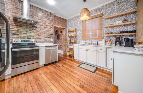 Shelby Park House | DERBY-ready home just minutes fr Churchill Downs!