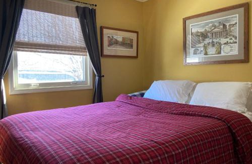 Elizabeth House | Derinda House