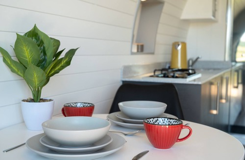 Welshpool Cabin | Derwen - a glamping pod with hot tub