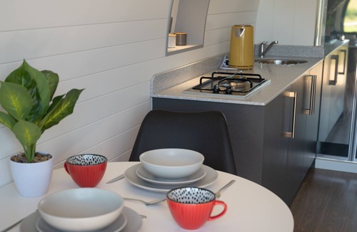 Welshpool Cabin | Derwen - a glamping pod with hot tub