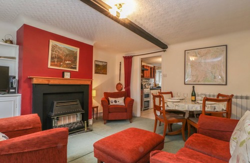 Portinscale Cottage | DERWENT EDGE, pet friendly, with a garden in Portinscale