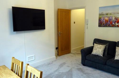 Matlock Bath Apartment | Derwent View Holiday Apartments