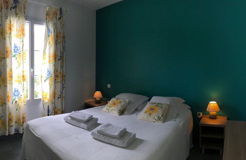 Arces House | Des Boutons d'Or group formula