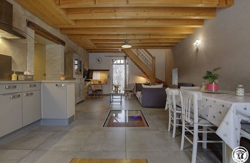 Marboz House | des Grands Cours - Marboz