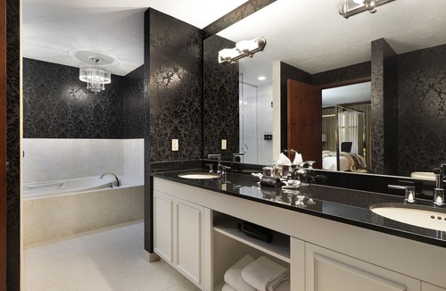 Downtown Des Moines Hotel | Des Lux Hotel