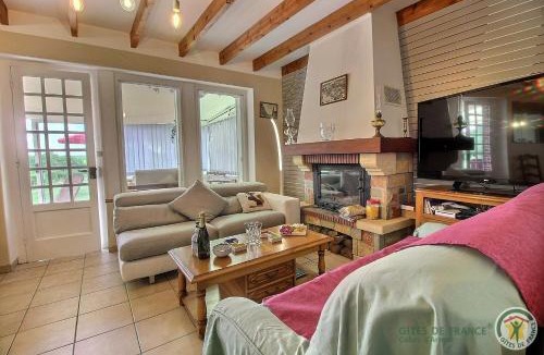 Gausson House | Des trois fleurs