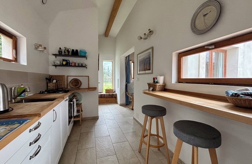 Azille House | Des vacances au milieu d'un écrin de verdure : Le Lodge