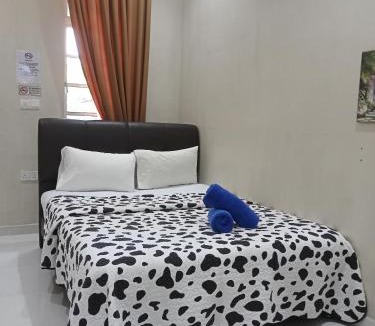 Kampong Raja House | Desa Besut Inn