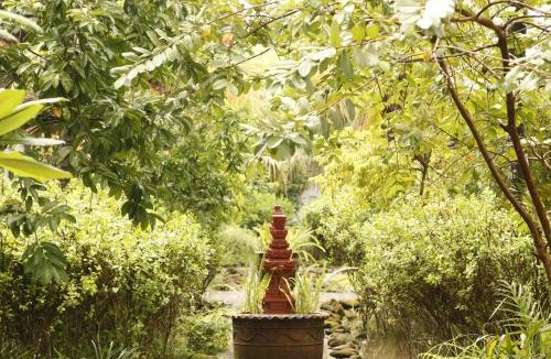 Lodtunduh Bed & Breakfast | Desa Evergreen Bali