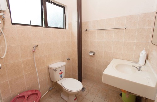 Kampung Tebat Kening Hotel | Desa Inn Hotel