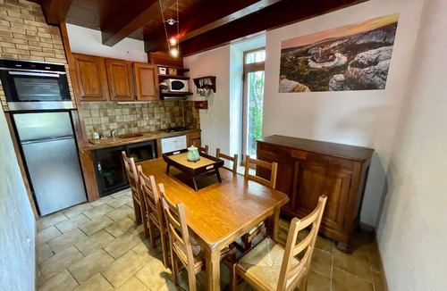 Joyeuse Cottage | Deschanel, Mas de la Bastide (Holiday Cottage Village)