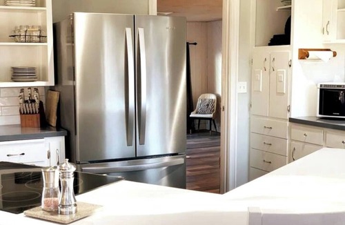 Tumalo House | Deschutes Dreams Riverfront hot-tub, firepit!