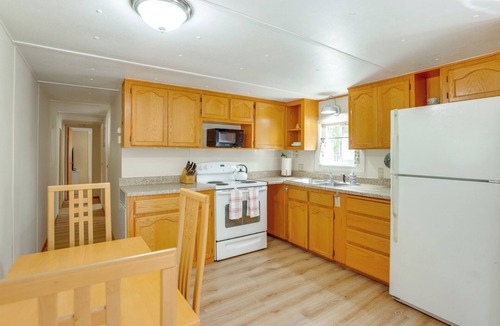 La Pine Cabin | Deschutes Forest Basecamp! Oregon Cabin