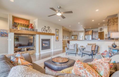 Southern Crossing House | Deschutes Landing at the Old Mill Riverfront - Meredith Lodging