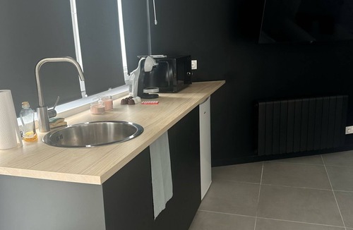 Le Plessis-Belleville Apartment | Description