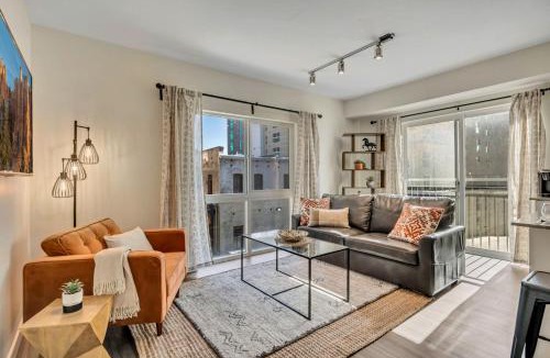 People's Freeway Apartment | Desert at Paperbox