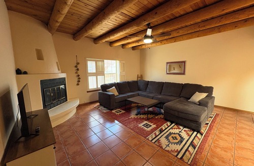 Heritage Hills House | Desert Charm Retreat with Pool Table in NE Heights