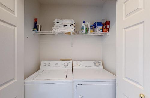 Redmond House | Desert Eagle On Par