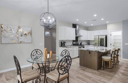 Cortina House | Desert Get away 4 Bed- w/Pool