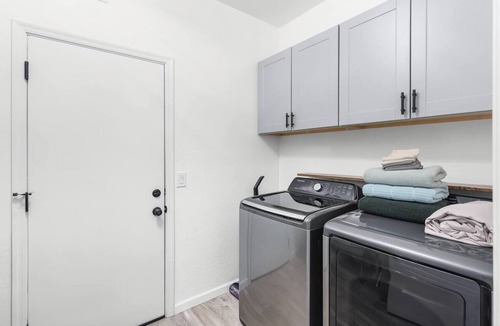 Cortina House | Desert Get away 4 Bed- w/Pool