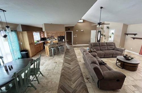 Espanola House | Desert Hacienda - Luxury Estate, Central Location